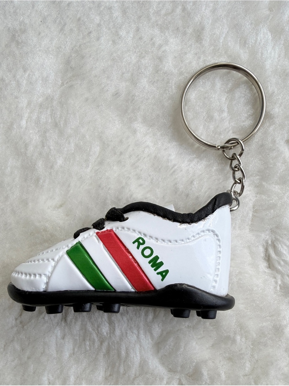 ๐ฎ๐น Rome Soccer Football Team White Shoe Cleats Keychain - Picture 1 of 6